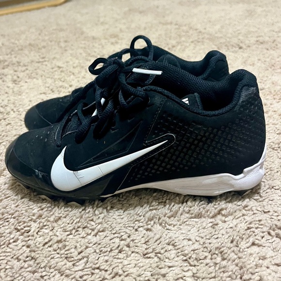 Boys Nike Baseball Cleats - Picture 1 of 6